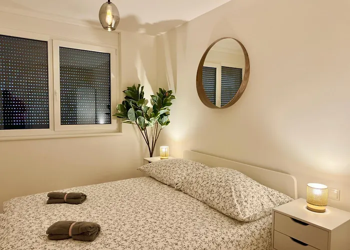 Brand New Danube With Balcony And Free Parking Відень