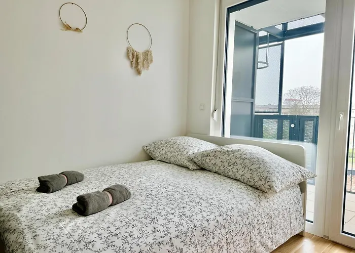 Brand New Danube With Balcony And Free Parking * Відень