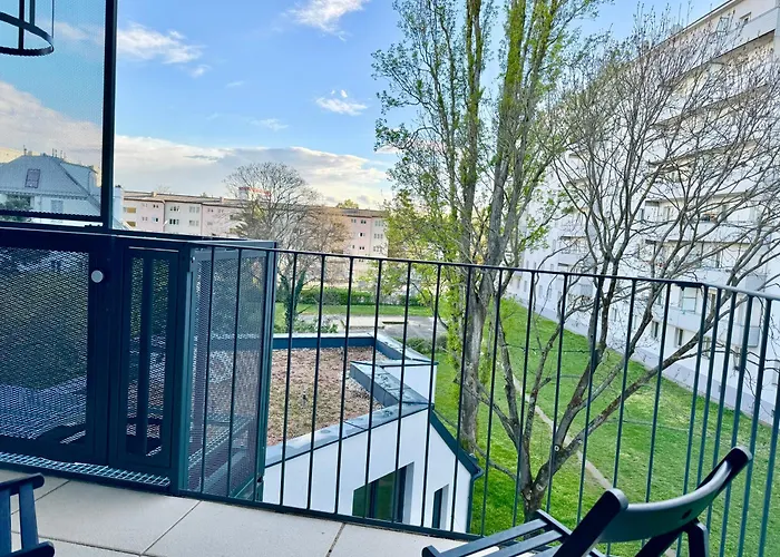 Brand New Danube With Balcony And Free Parking * Відень