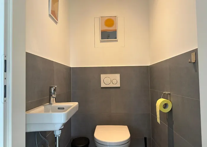 Brand New Danube With Balcony And Free Parking Відень