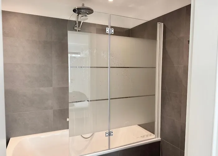 Апартаменти Brand New Danube With Balcony And Free Parking *