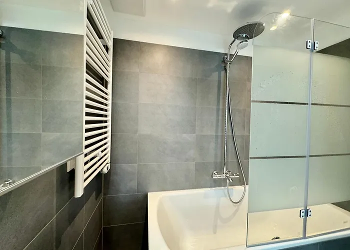 Brand New Danube With Balcony And Free Parking *